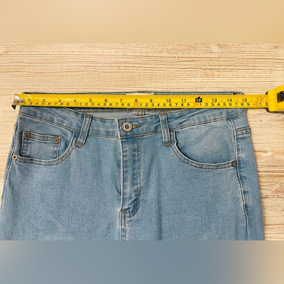 Umgee Flare Wide Leg Jeans in Classic Blue - Size 3 - Picture 10 of 13